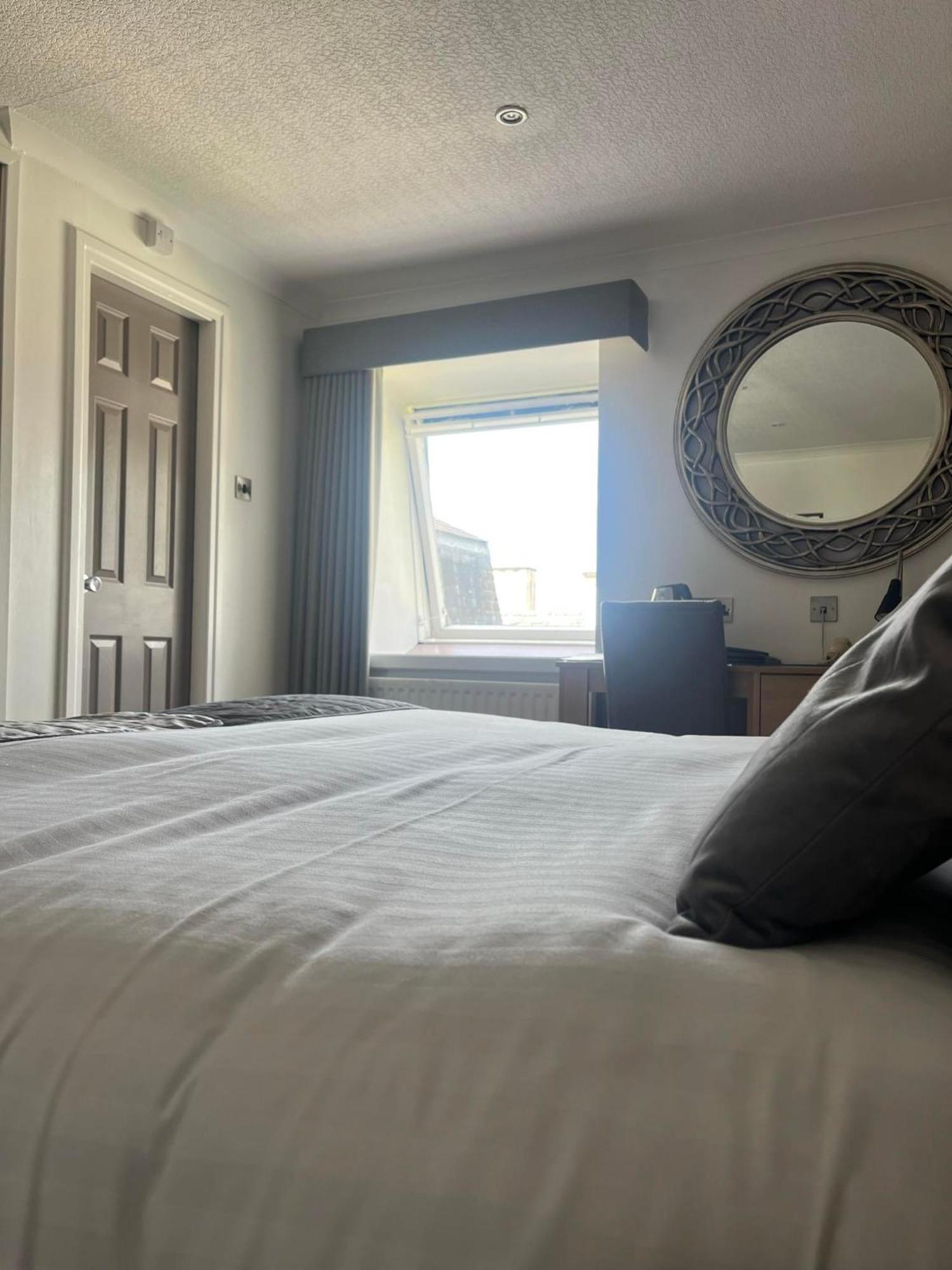 Royal Victoria Hotel Snowdonia Лланберис Экстерьер фото